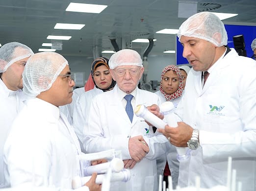 نائب وزير الصناعة السعودي يزور مصنع 